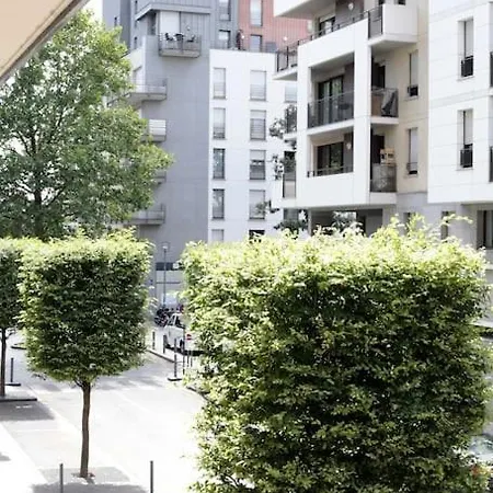 Apartament Rer C Les Gresillons Near Paris Asnières